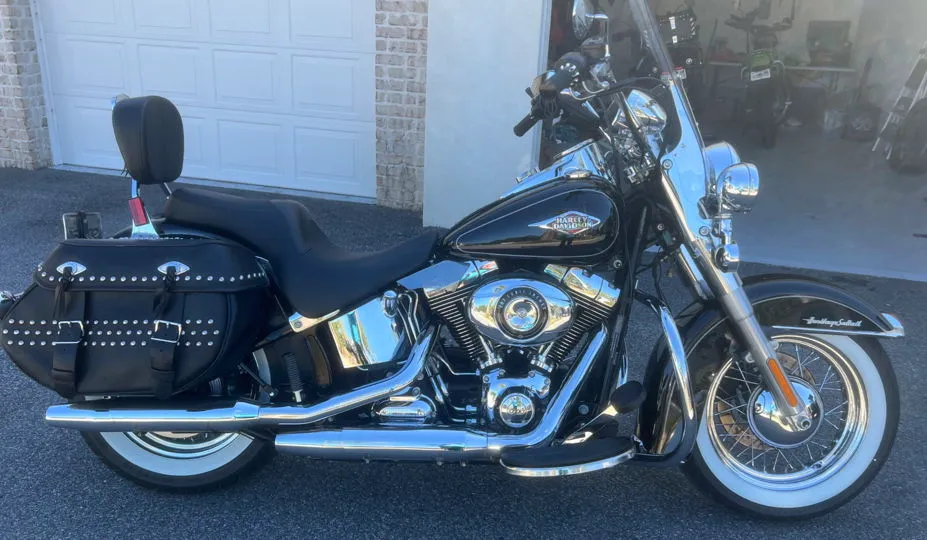 Harley-Davidson Flstc Heritage Softail Classic (Vivid Black) 2014